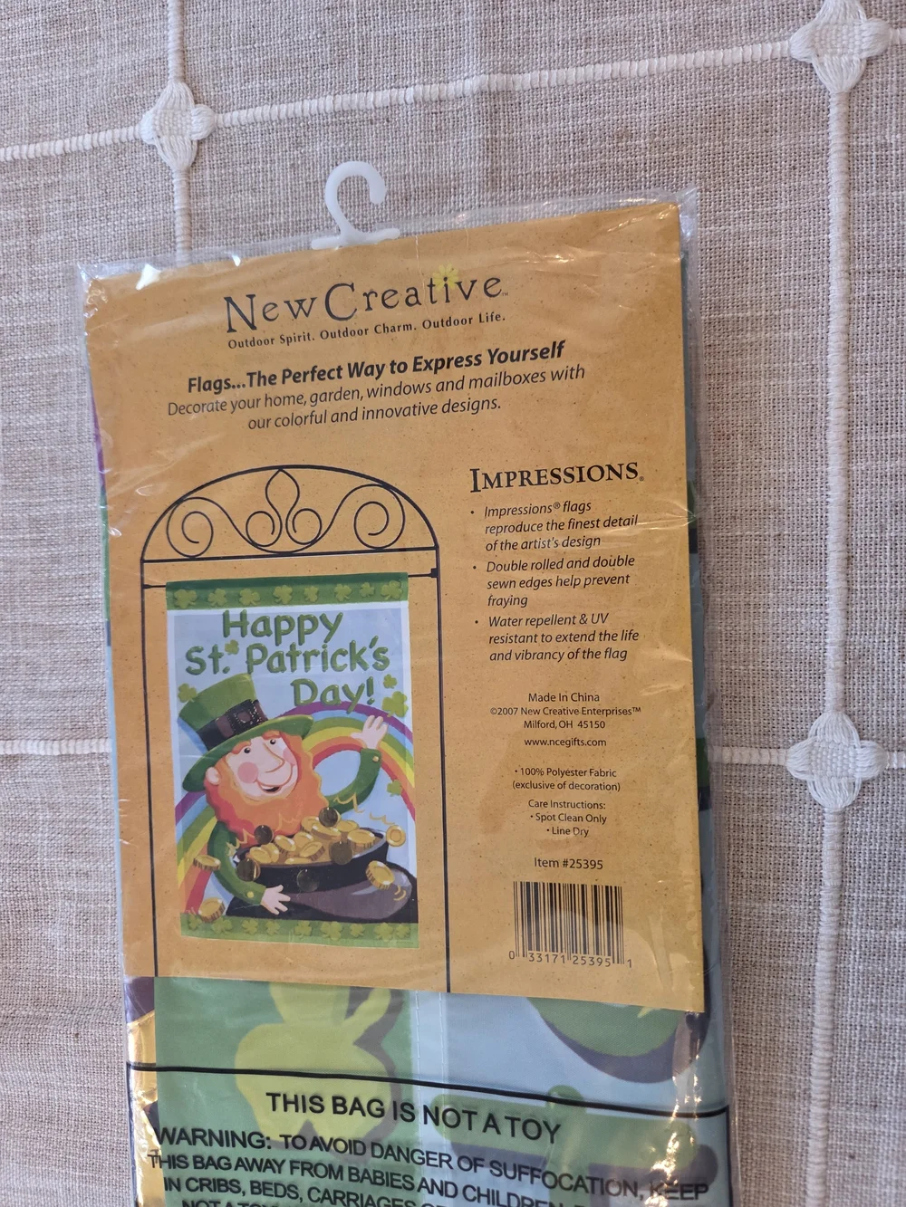NWT New Creative Happy St. Patrick's Day Large House Flag 28